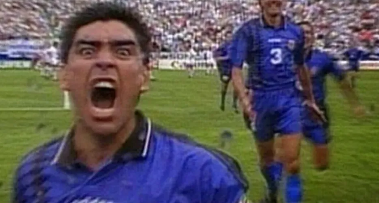 Maradona celebrates his goal against greece at the... | MARCA English